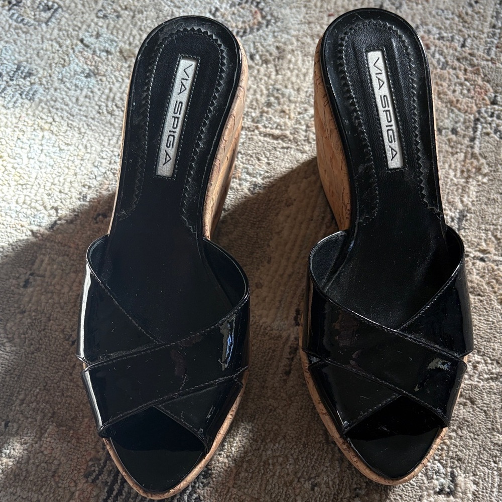 Via Spiga Glossy Black Wedge Sandals